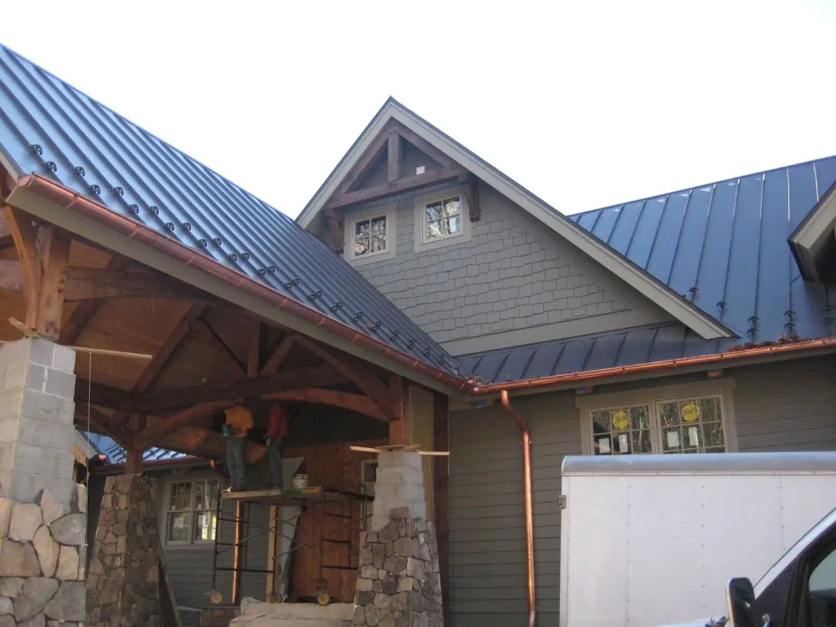 Craftsman Roofing team delivering quality roofing work in Hunts Point
